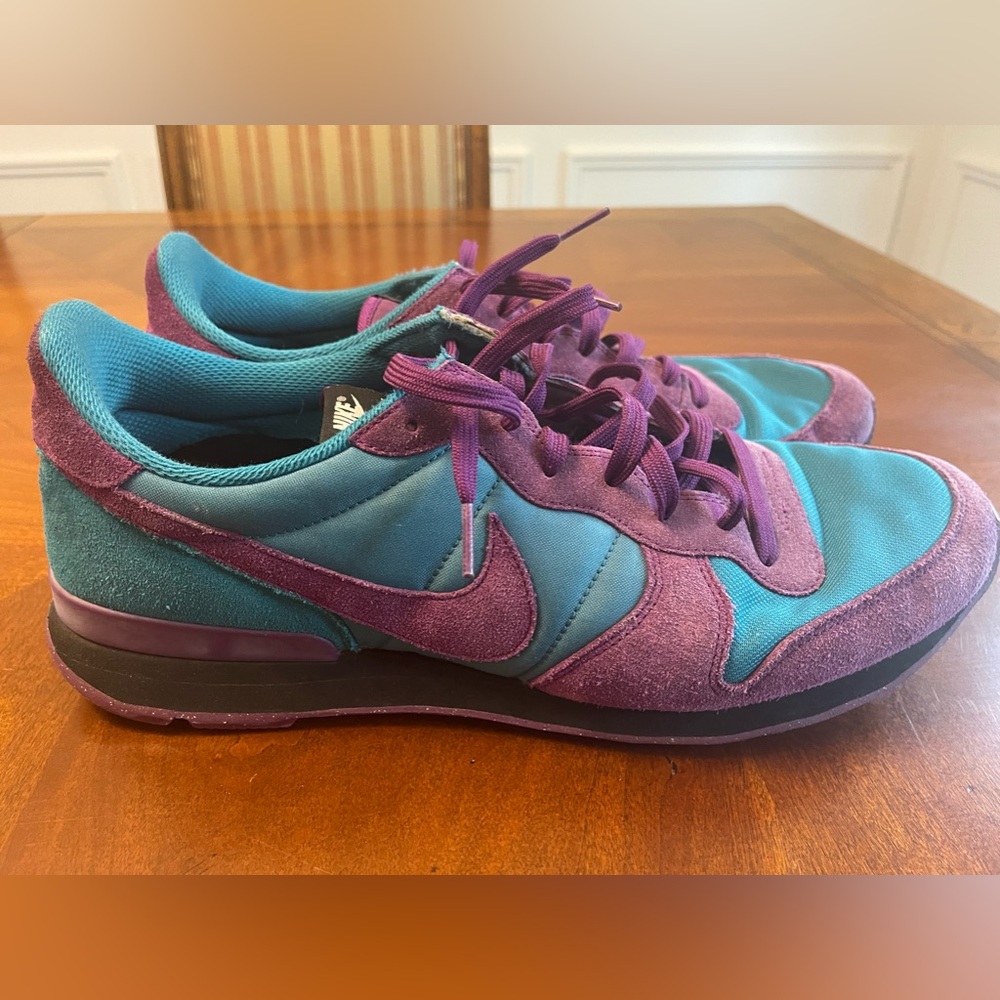 Nike Internationalist iD Multicolor